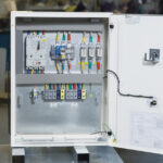 Disjoncteurs à boîtier moulé à quatre pôles NM8N-1600H TM 1250A, 263104 – Image 3